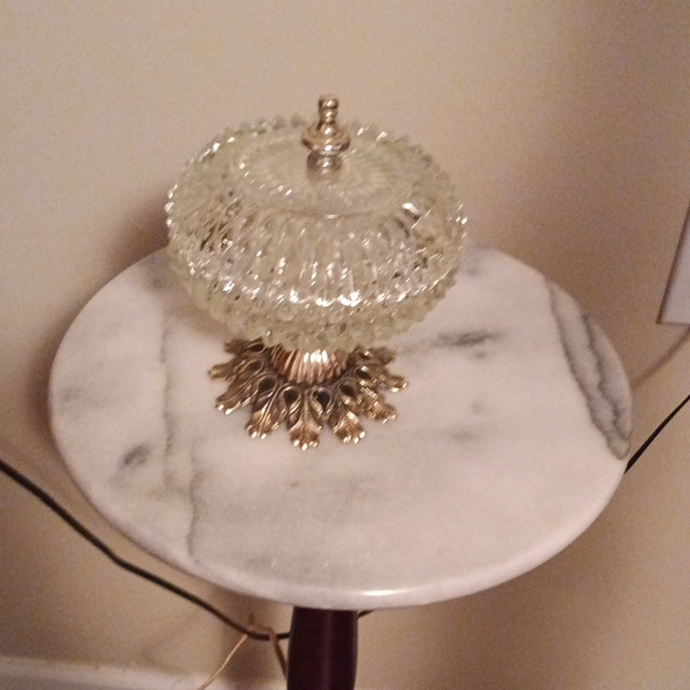 Elegant Glass and Gold Bathroom Jar